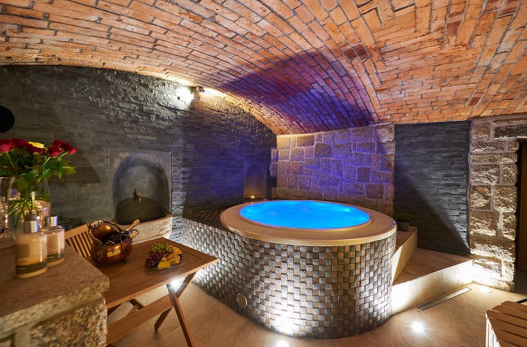 Hotel Stara Pekarna S Privatnim Wellness Liberec Exterior photo